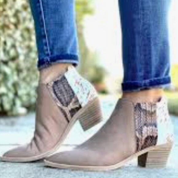 Anthropologie Dolce Vita Ankle Booties Suede Calf Hair Snakeprint Western 9.5 - Picture 9 of 9